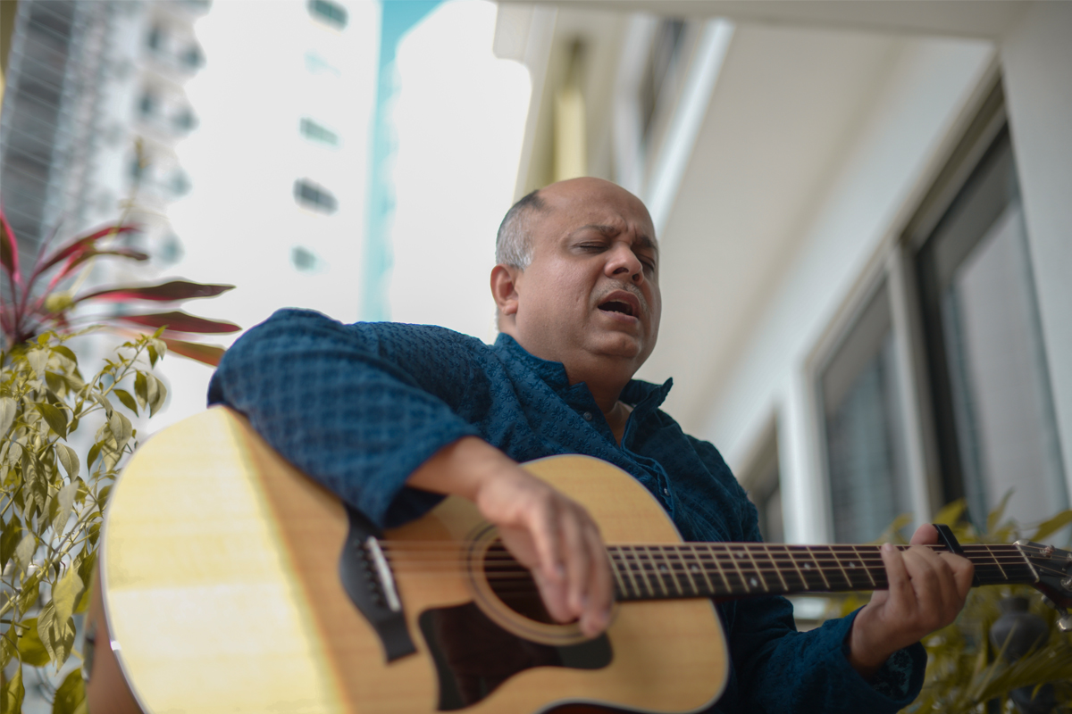 Pankaj Kedia knows how to please the Gods with his guitar strums