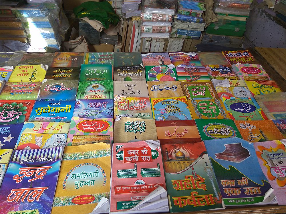 Prevented From Intermingling With Hindi By Language Police Urdu Dies A Slow Death