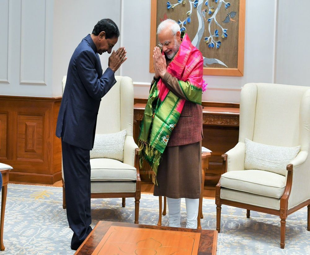 Telangana Cm Chandrashekar Rao Meets Pm Modi In Delhi