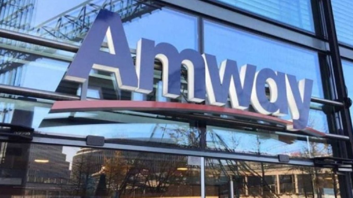 Amway Fraud: What Is Pyramid Scheme And Multi-Level Marketing