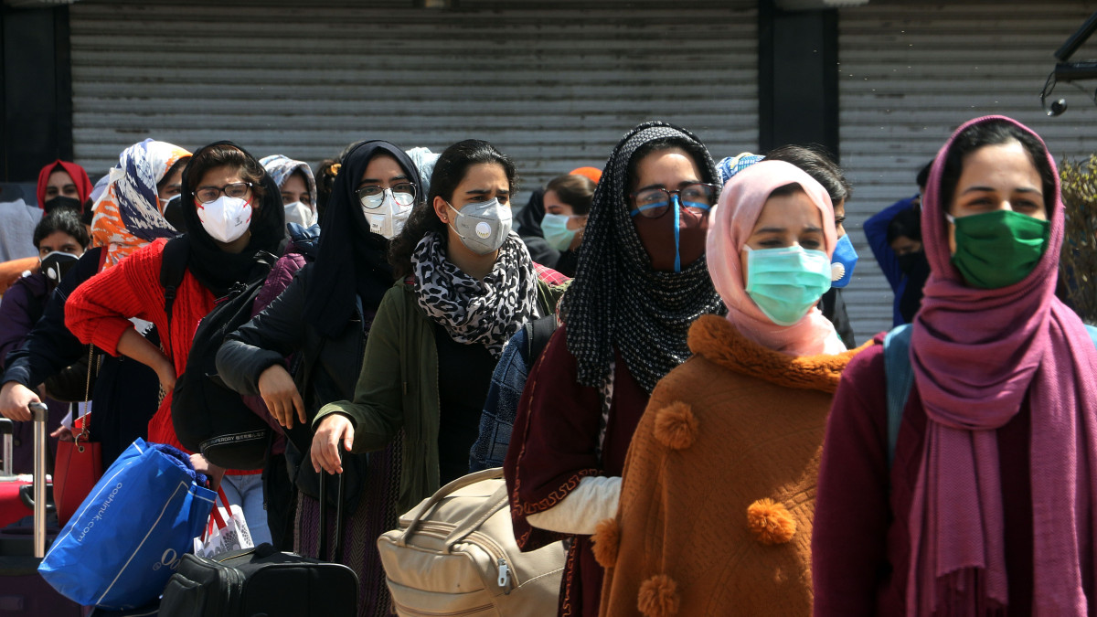Amid Unceasing War In Ukraine, Bangladesh Emerges As Top Option For J&K Medical Students Amid Unceasing War In Ukraine, Bangladesh Emerges As Top Option For J&K Medical Students
