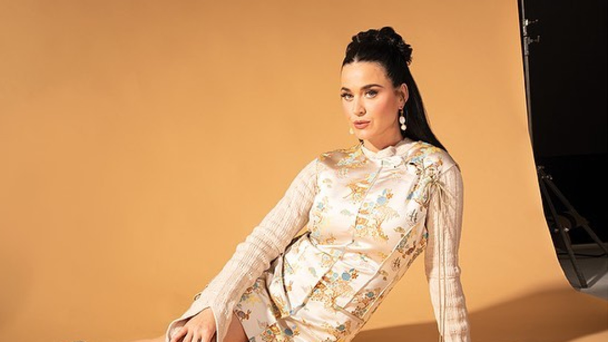 Katy Perry Sells Rights To Her Music Catalog For 225 mn