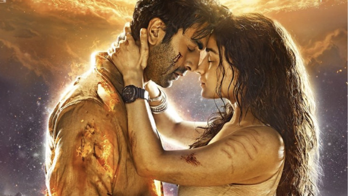 Brahmastra Budget In Hindi Ranbir Kapoor-Alia Bhatt's 'Brahmastra' Crosses Rs 425 Crore Globally At  The Box Office