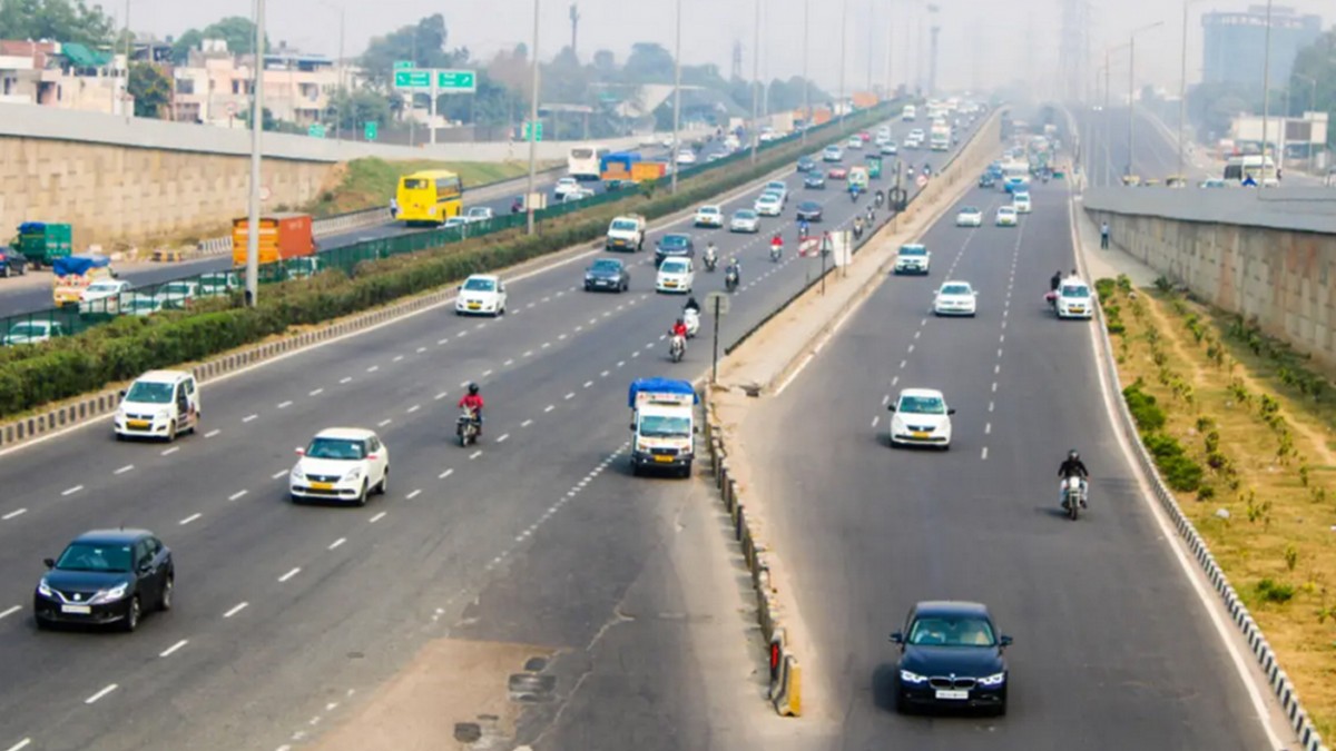 DelhiJaipur Electric Highway Trial Run Has A Successful Start