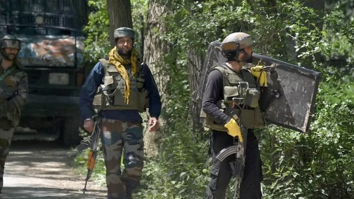 Jammu And Kashmir: 1 Militant Killed As Fresh Firefight Begins In Rajouri After Death Of 5 Army Personnel - Vimarsana News