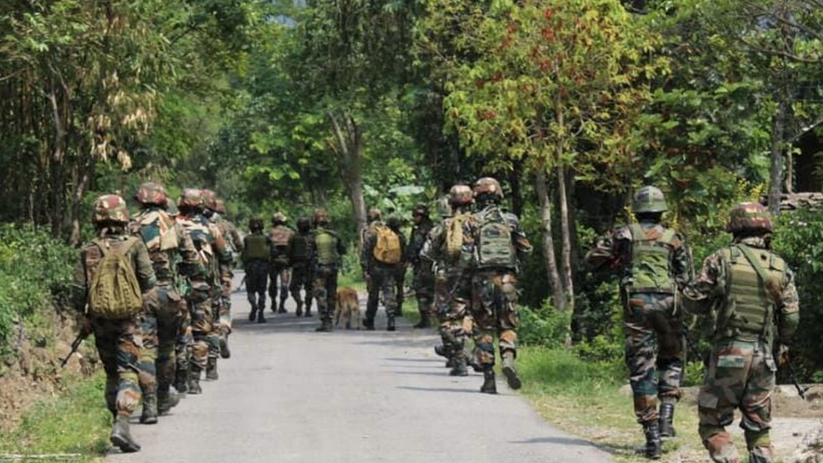 Fresh Violence In Manipur's Sugnu As Militants Torch Over 200 Houses - Vimarsana News