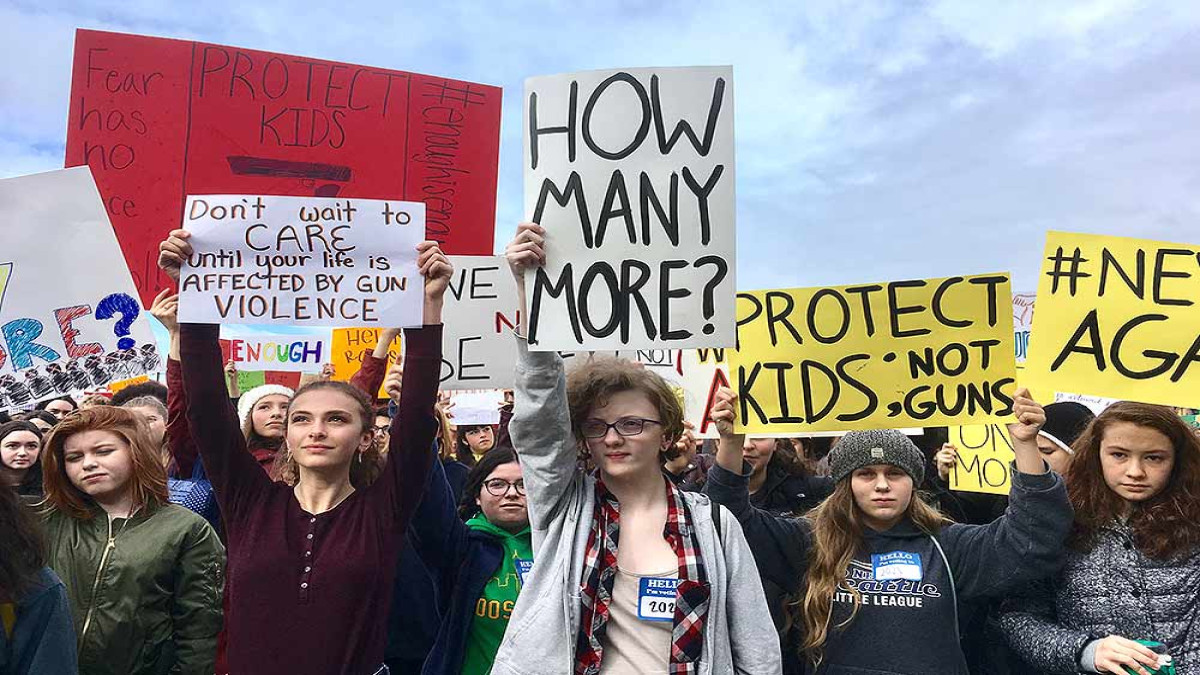 How 'Bowling For Columbine' Showed The Fundamental Issues In United States Behind Gun Violence - Vimarsana News