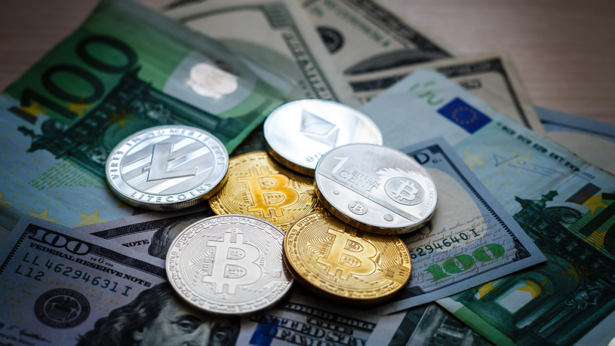 Market Steadies After Fed Rate Hike; BTC Up 0.91%, XRP Soars 5% Market Steadies After Fed Rate Hike; BTC Up 0.91%, XRP Soars 5%